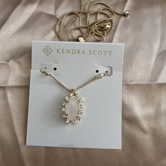 Kendra Scott necklace - Picture 4 of 5